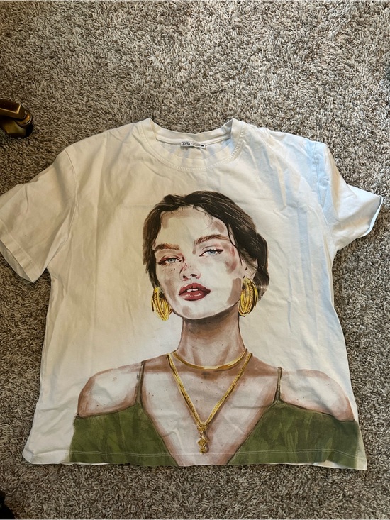 Zara Tops - Zara White Short-Sleeve Tee with Painted Portrait and Green Accents